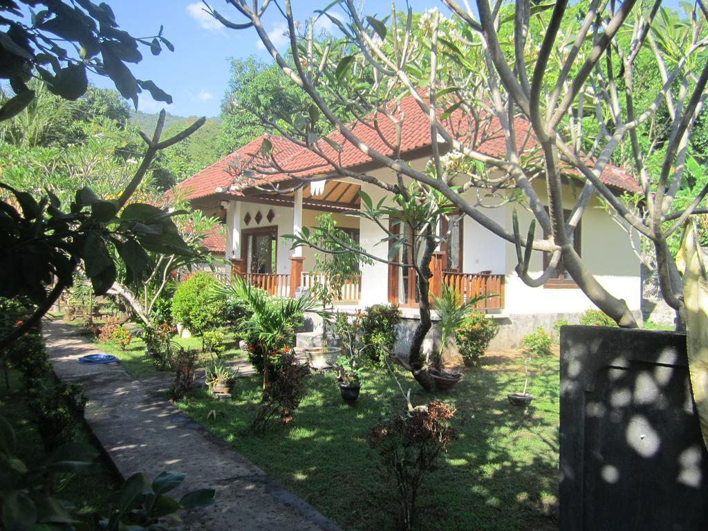 Teman Teman Bungalows 1 Αμέντ Εξωτερικό φωτογραφία
